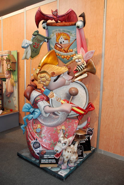 Ninot de M&eacute;s Tro 2008